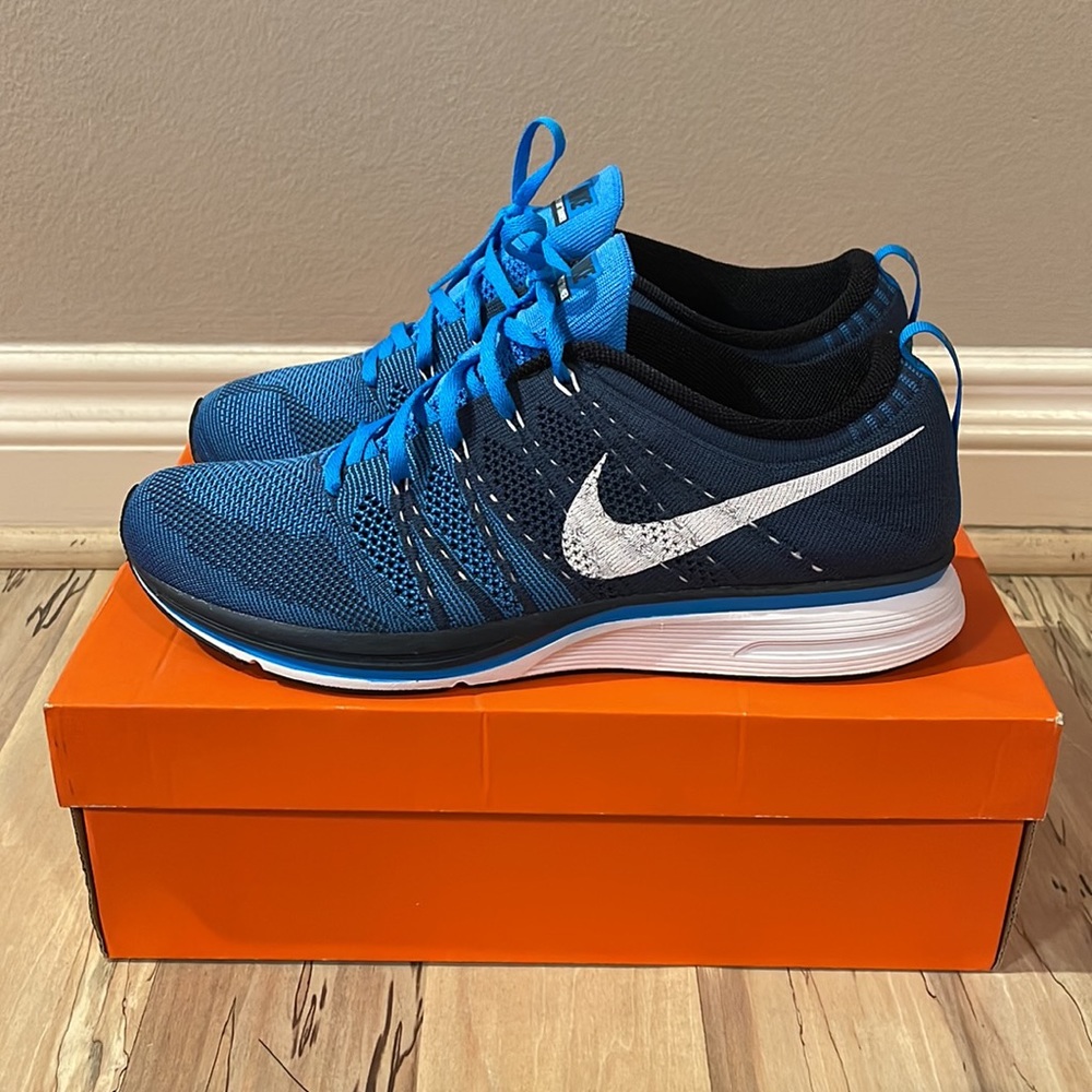 Nike Flyknit Trainer +